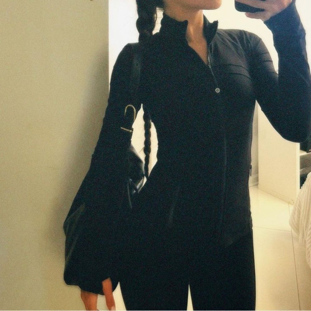 Black lulu jacket